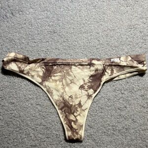 PINK VS Seamless Thong Large